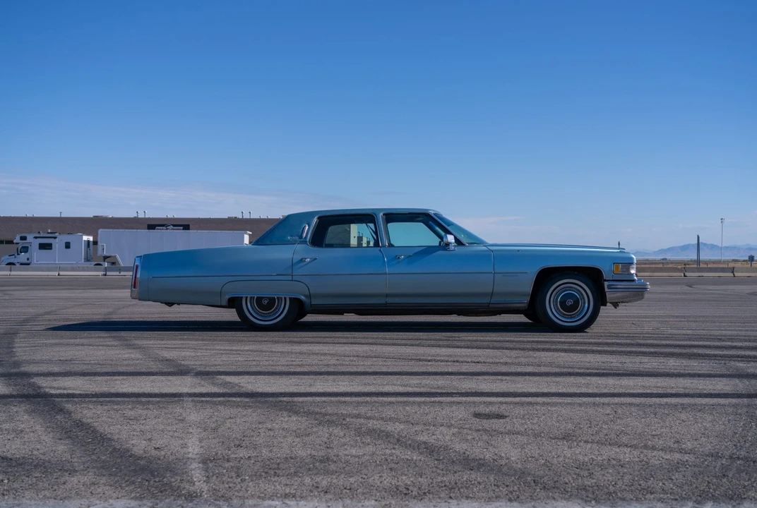 1976 Cadillac - Image 9 of 31
