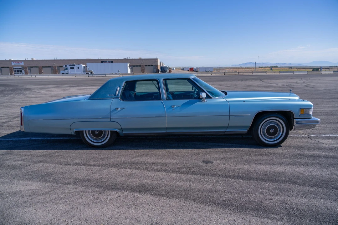1976 Cadillac - Image 10 of 31