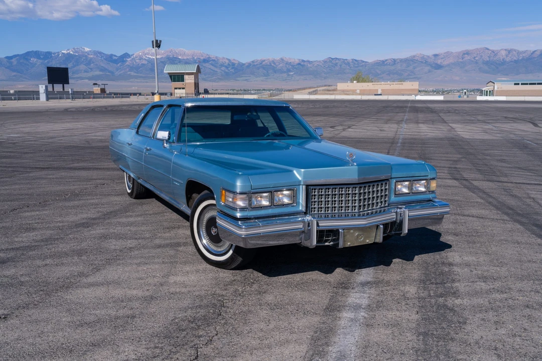 1976 Cadillac - Image 2 of 31