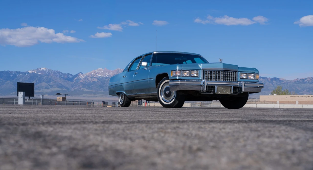 1976 Cadillac - Image 4 of 31