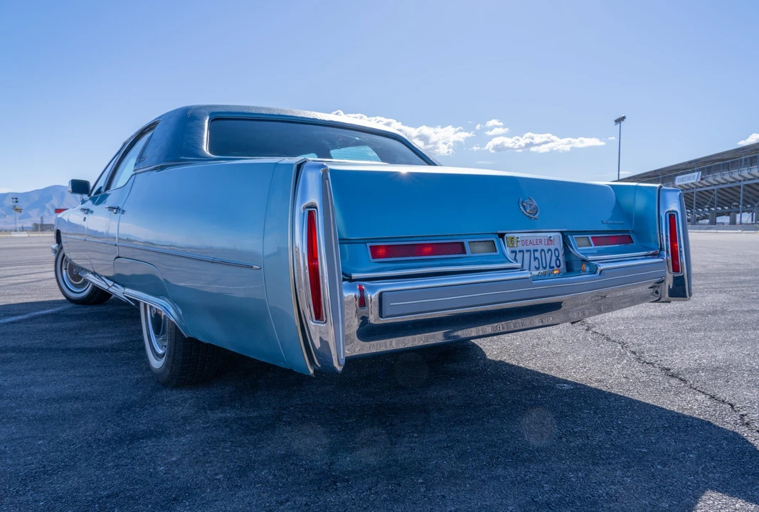 1976 Cadillac - Image 18 of 31