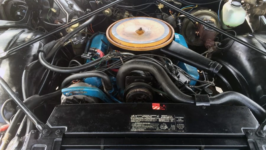 1976 Cadillac DeVille 4th Gen - Image 5 of 6