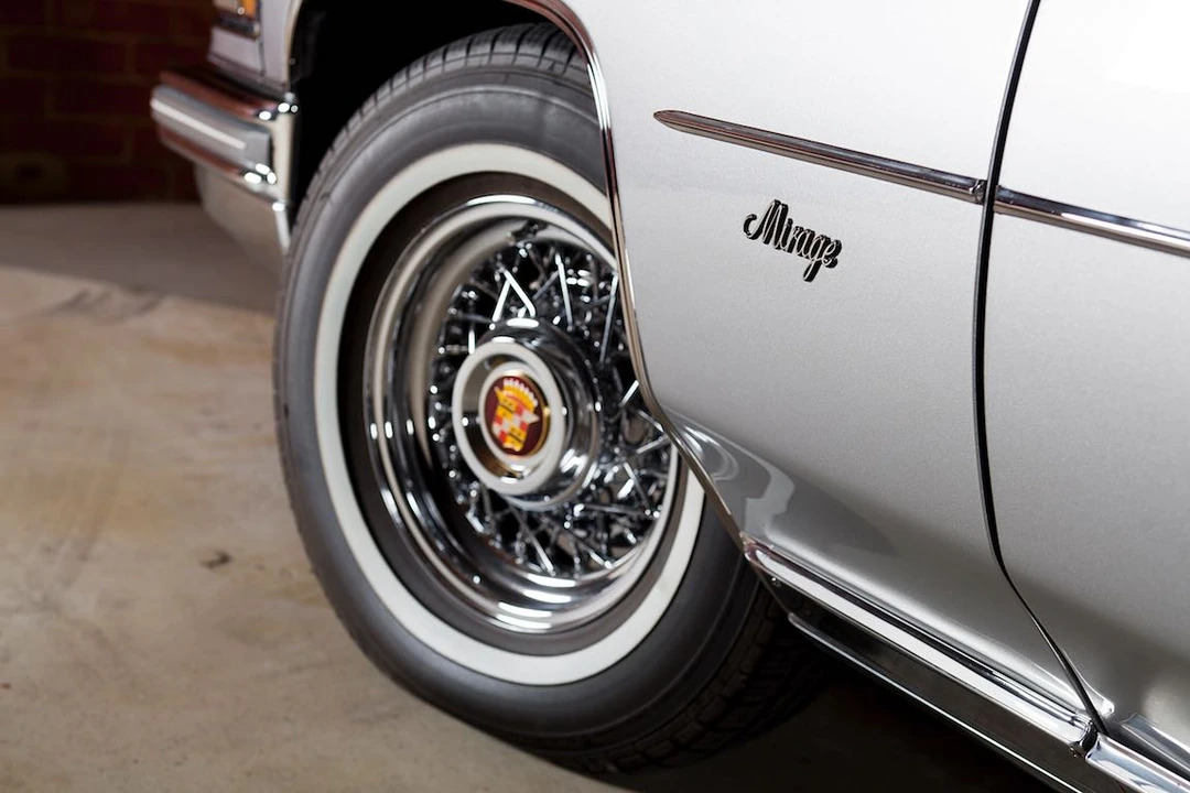 1976 Cadillac DeVille 4th Gen - Image 26 of 31