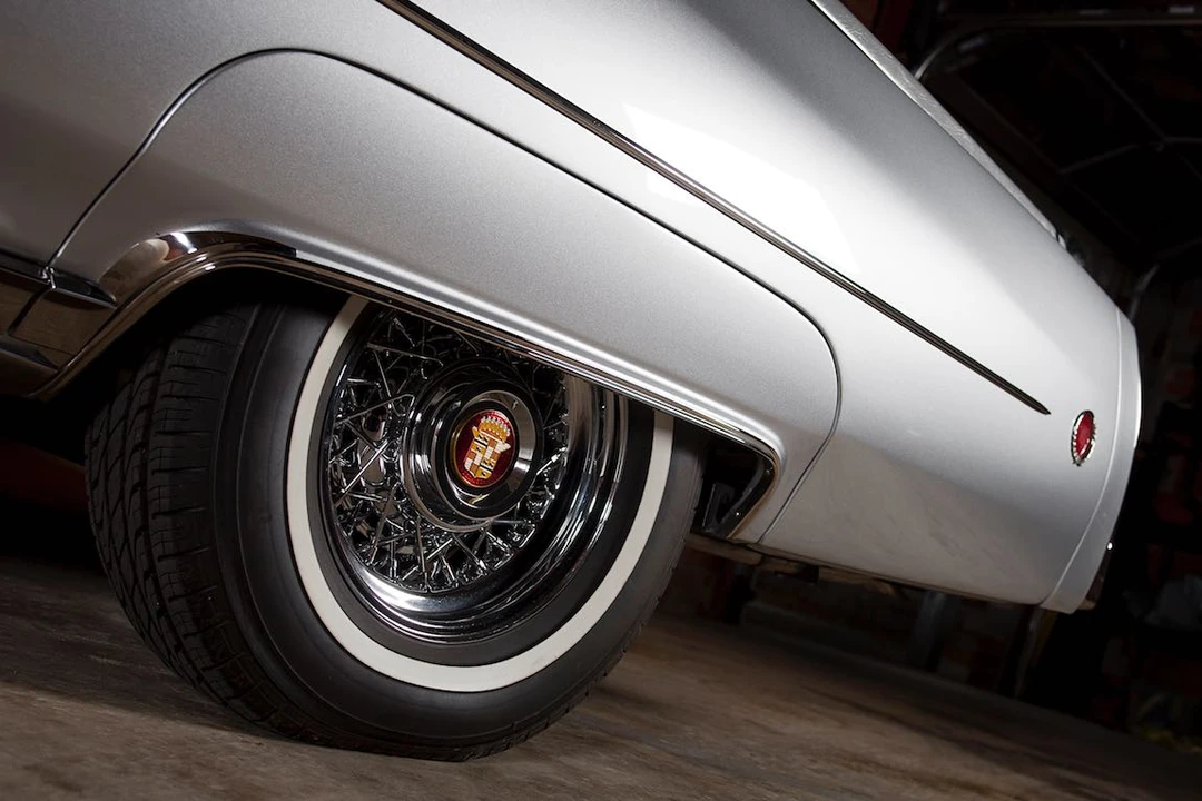 1976 Cadillac DeVille 4th Gen - Image 27 of 31