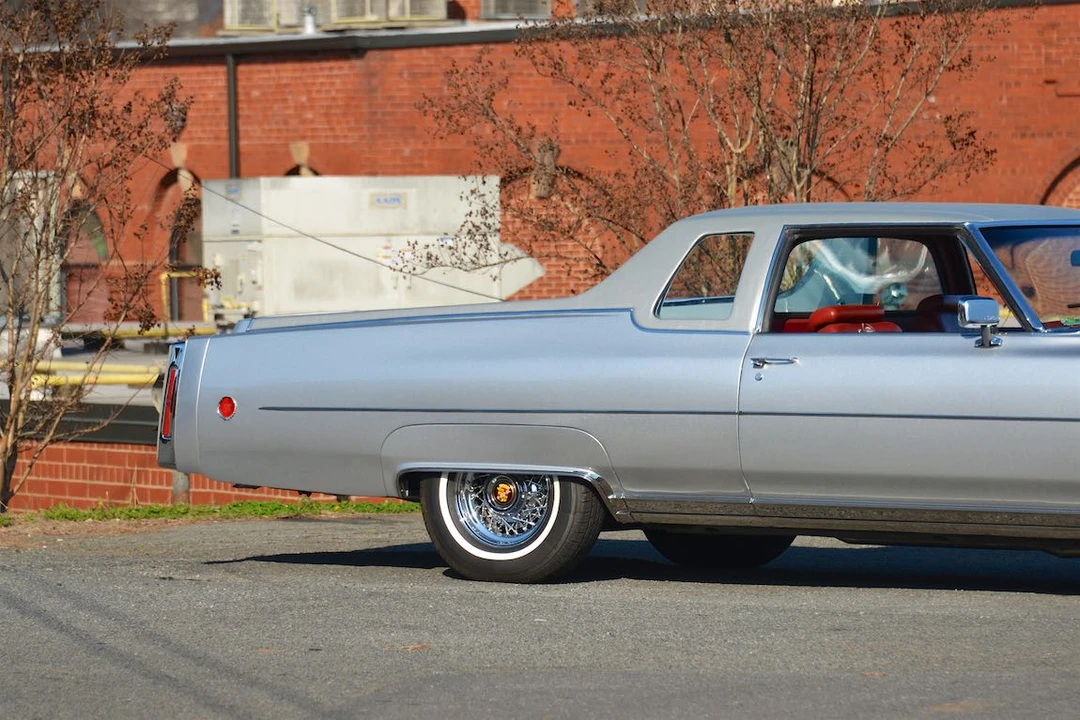 1976 Cadillac DeVille 4th Gen - Image 8 of 31