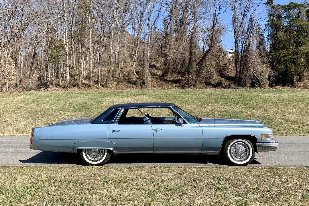 1976 Cadillac DeVille 4th Gen - Image 25 of 31