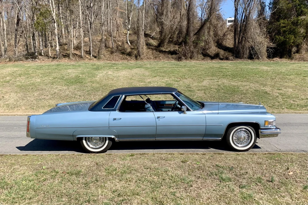 1976 Cadillac DeVille 4th Gen - Image 26 of 31