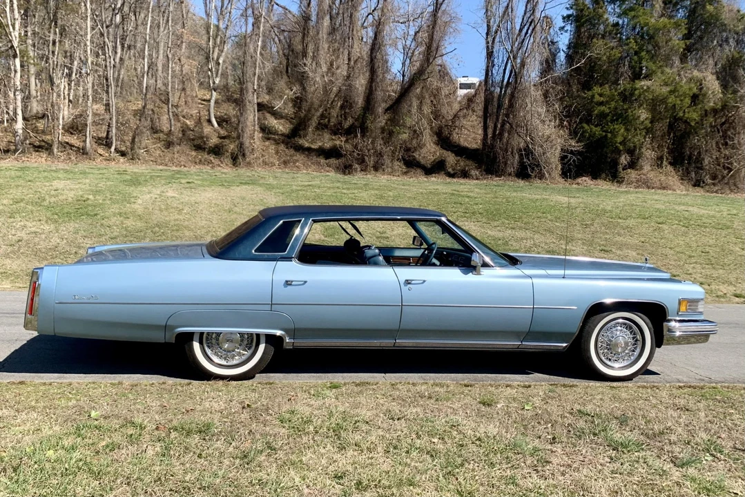 1976 Cadillac DeVille 4th Gen - Image 27 of 31