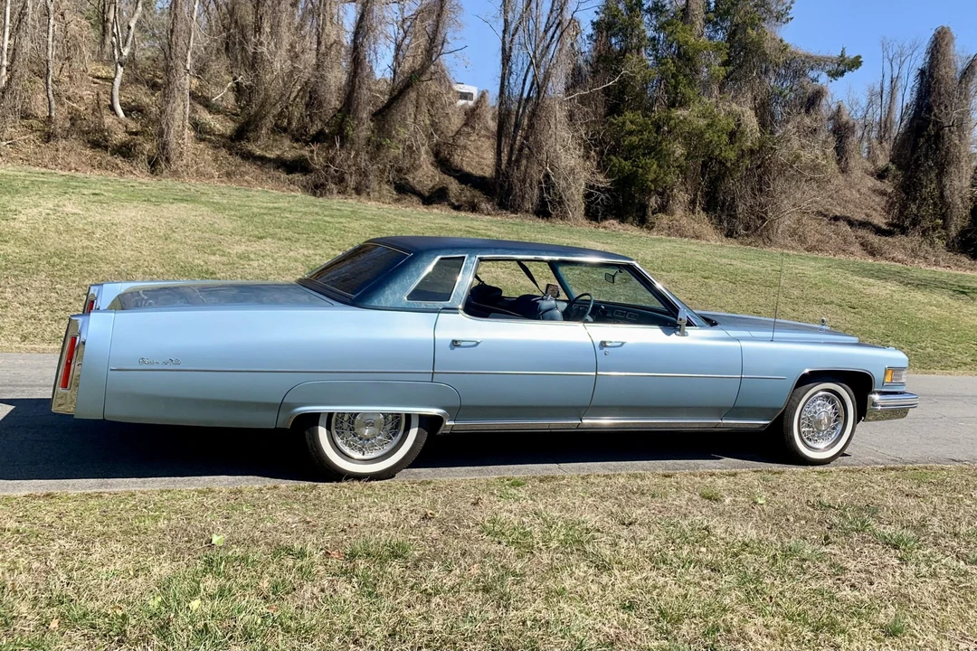 1976 Cadillac DeVille 4th Gen - Image 28 of 31