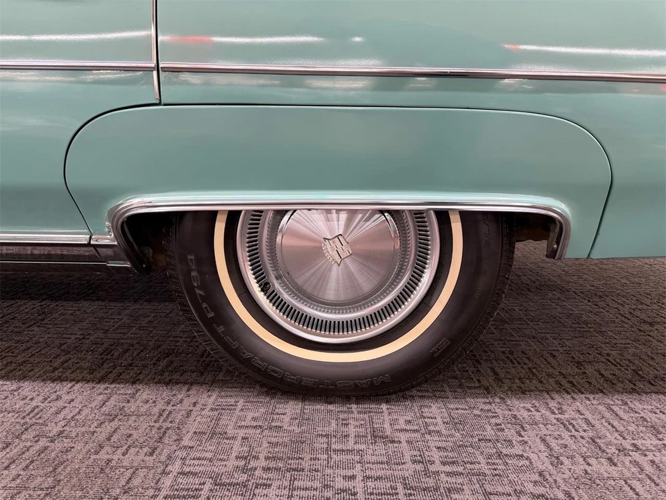 1976 Cadillac DeVille 4th Gen - Image 22 of 31