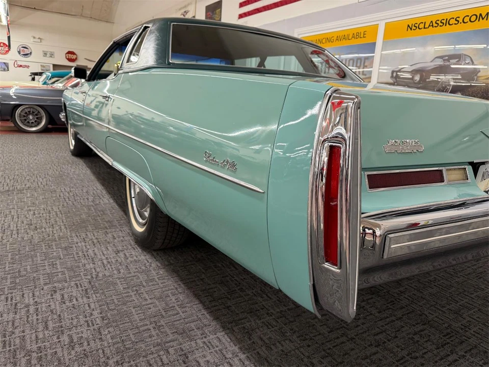 1976 Cadillac DeVille 4th Gen - Image 19 of 31