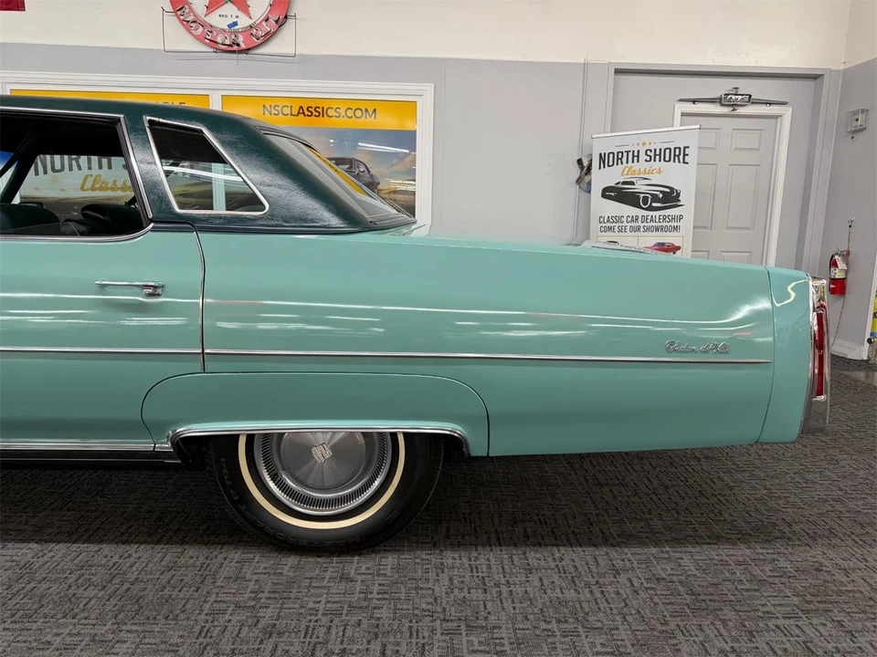 1976 Cadillac DeVille 4th Gen - Image 18 of 31