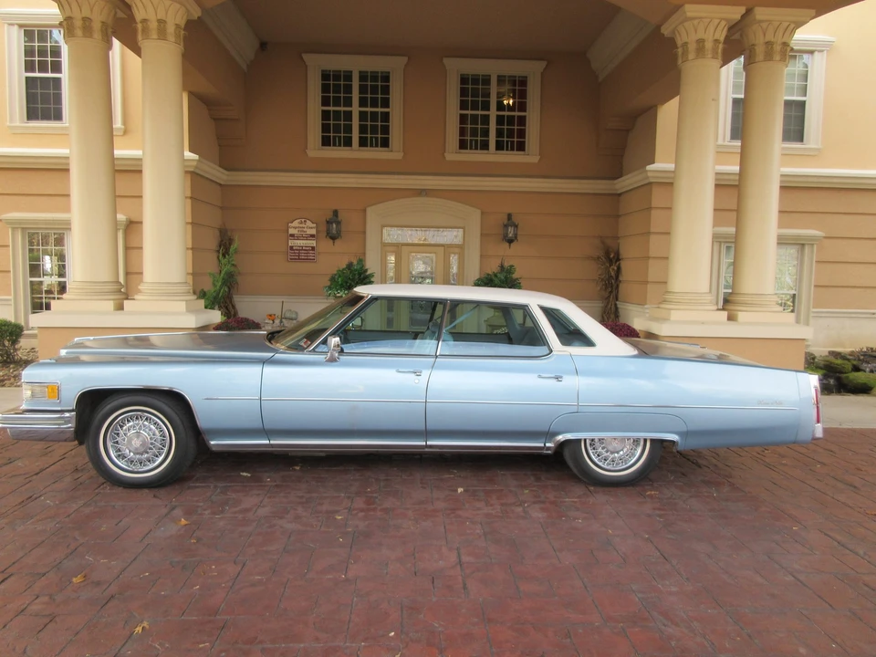 1976 Cadillac DeVille 4th Gen - Image 7 of 31