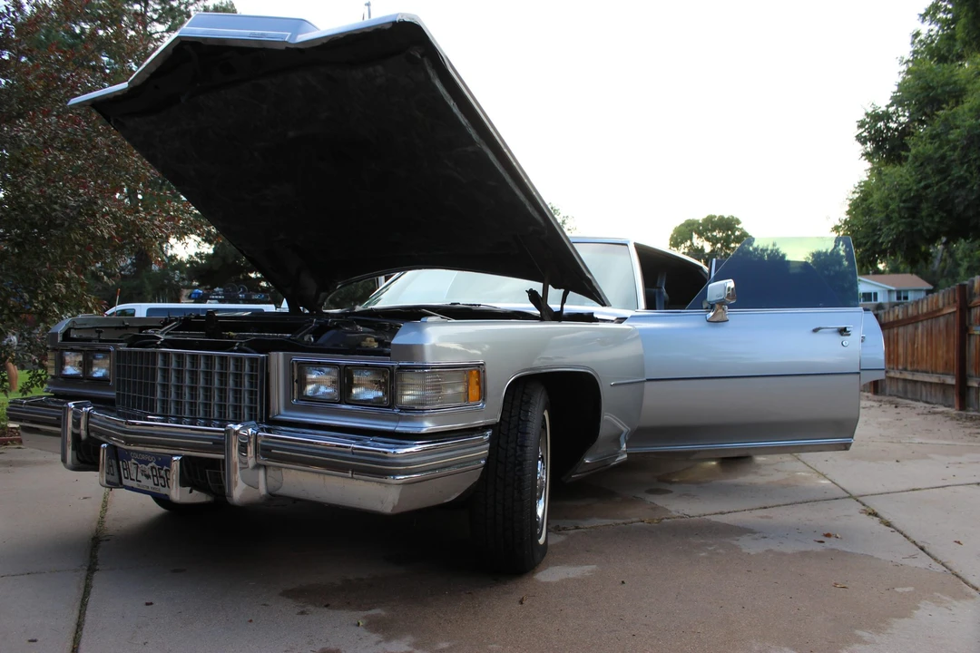 1976 Cadillac DeVille 4th Gen - Image 25 of 31