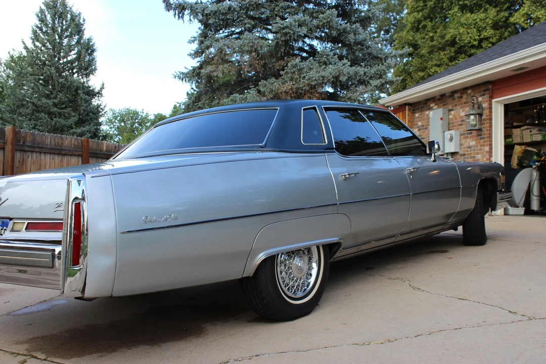 1976 Cadillac DeVille 4th Gen - Image 19 of 31