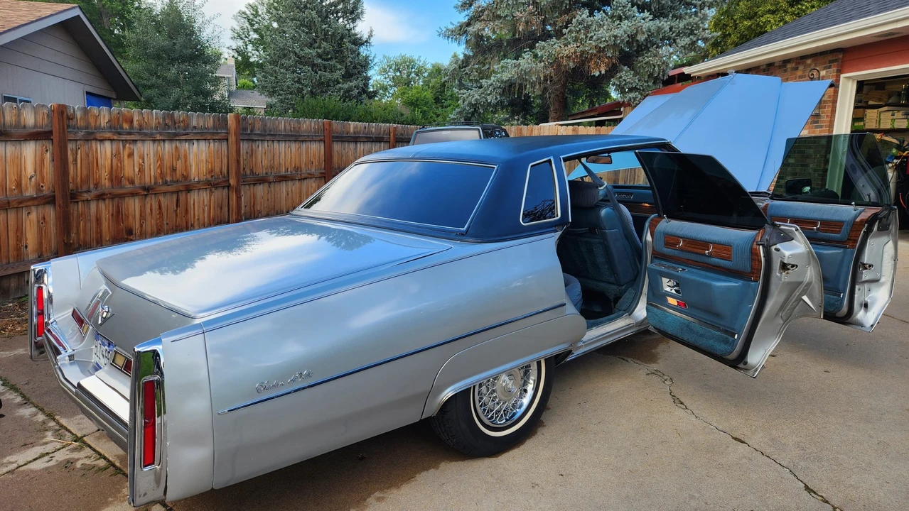 1976 Cadillac DeVille 4th Gen - Image 29 of 31