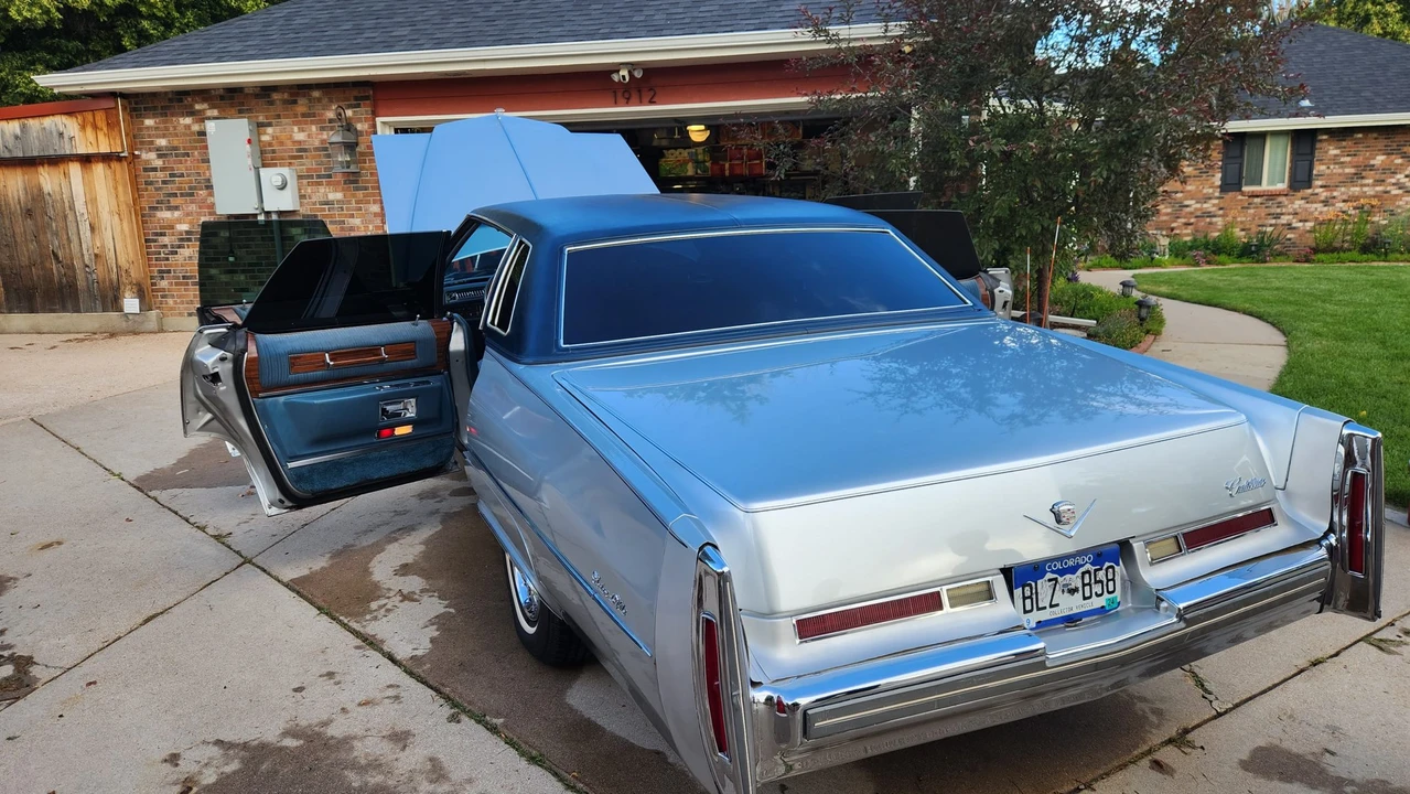 1976 Cadillac DeVille 4th Gen - Image 28 of 31
