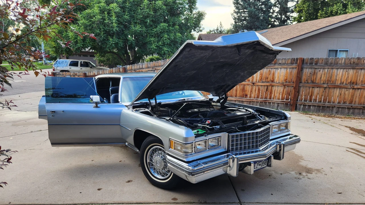 1976 Cadillac DeVille 4th Gen - Image 24 of 31