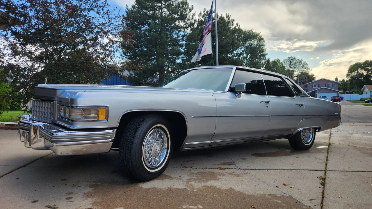 1976 Cadillac DeVille 4th Gen - Image 12 of 31