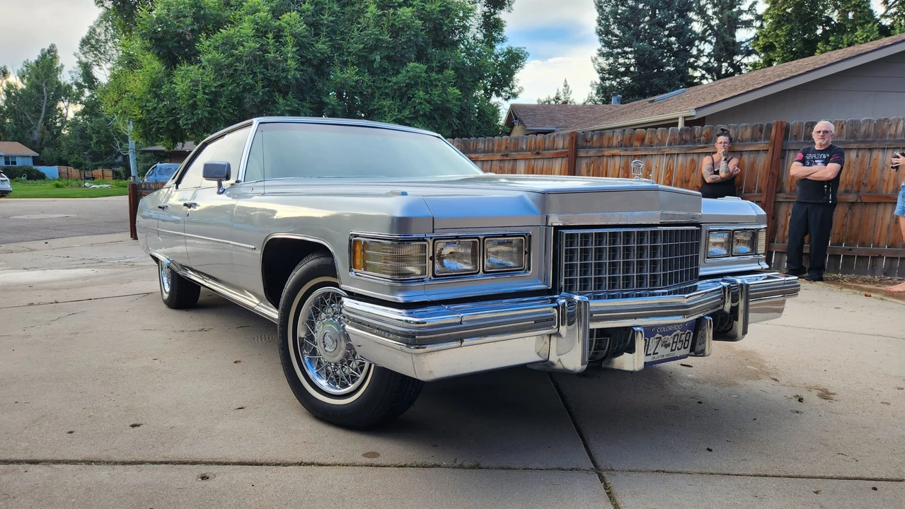1976 Cadillac DeVille 4th Gen - Image 9 of 31