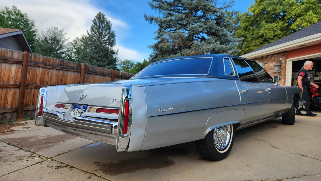 1976 Cadillac DeVille 4th Gen - Image 18 of 31