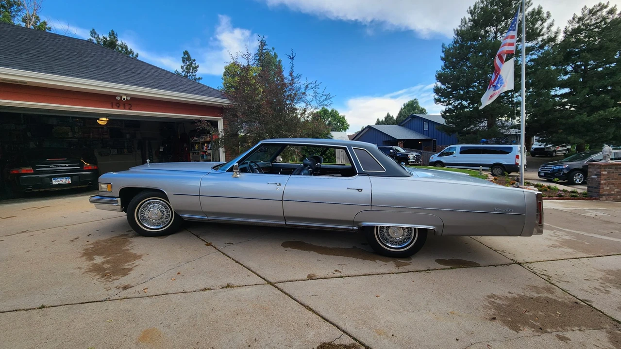 1976 Cadillac DeVille 4th Gen - Image 14 of 31
