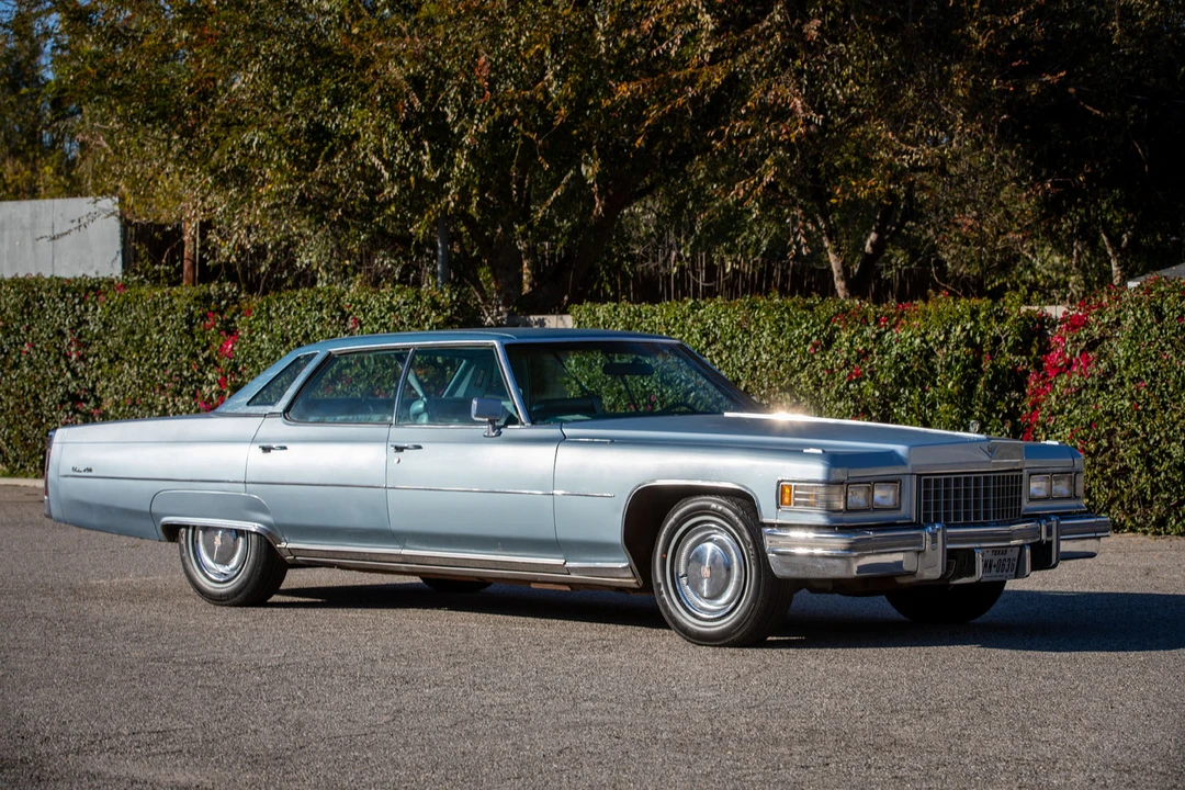 1976 Cadillac DeVille 4th Gen - Image 17 of 31