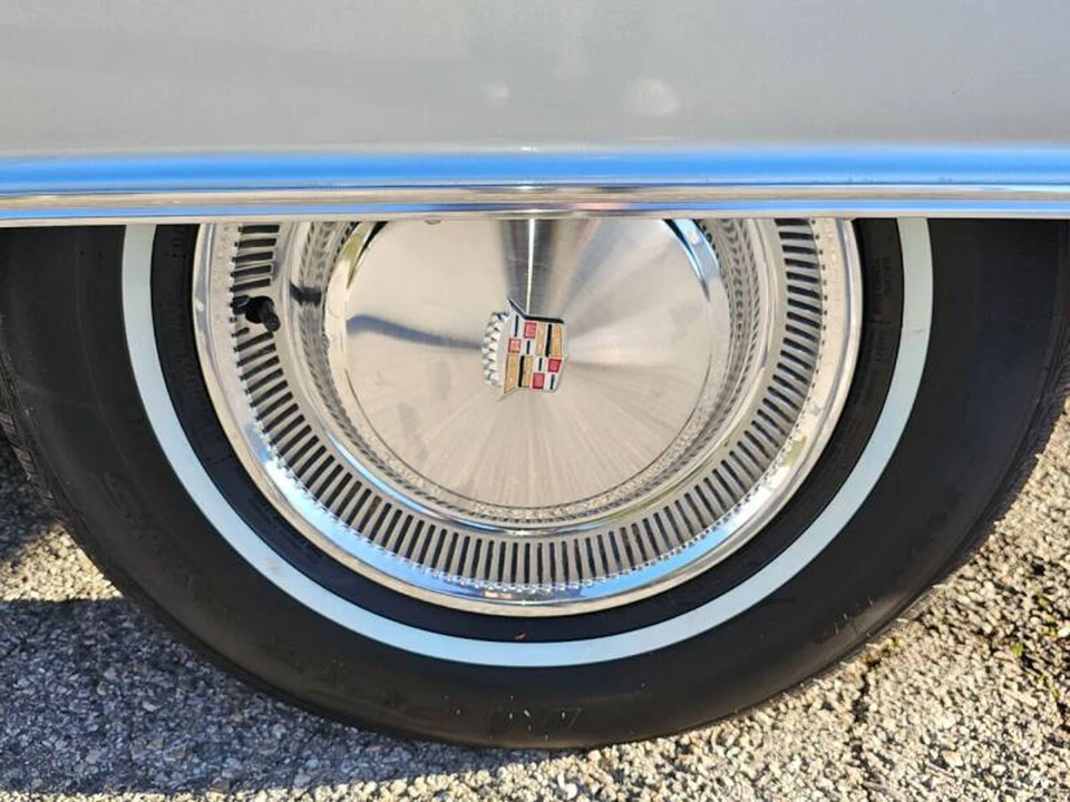 1976 Cadillac DeVille 4th Gen - Image 26 of 31