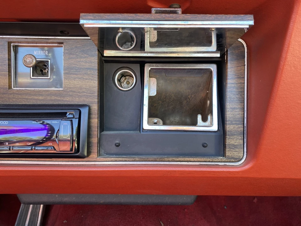 1976 Cadillac Seville - Image 23 of 31