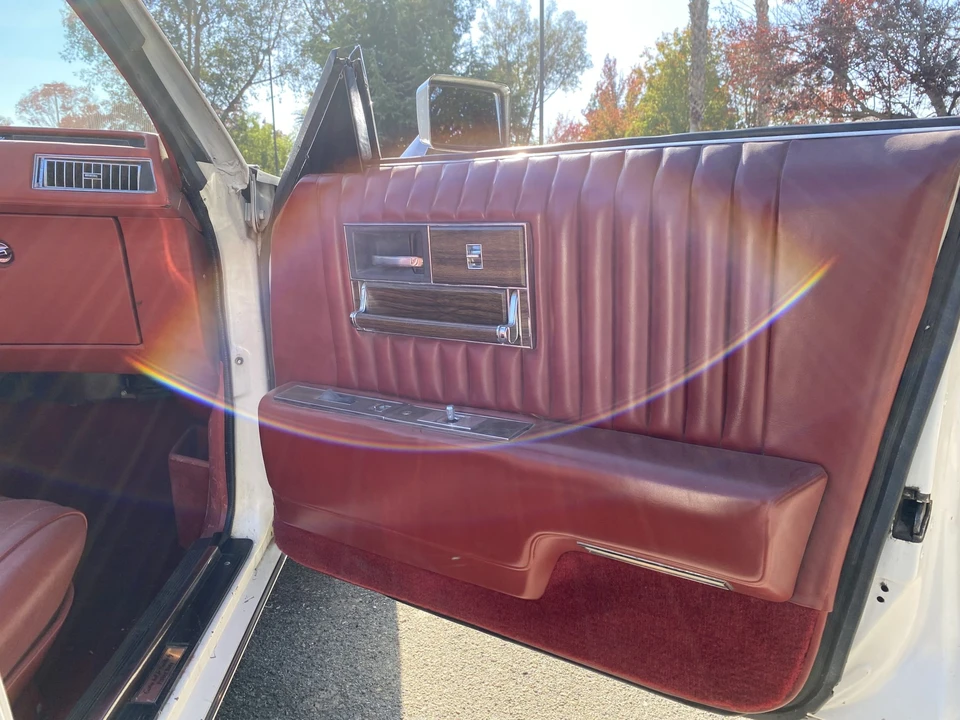 1976 Cadillac Seville - Image 24 of 31