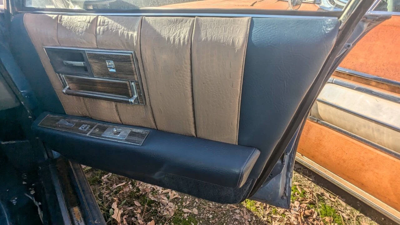 1976 Cadillac Seville - Image 8 of 13