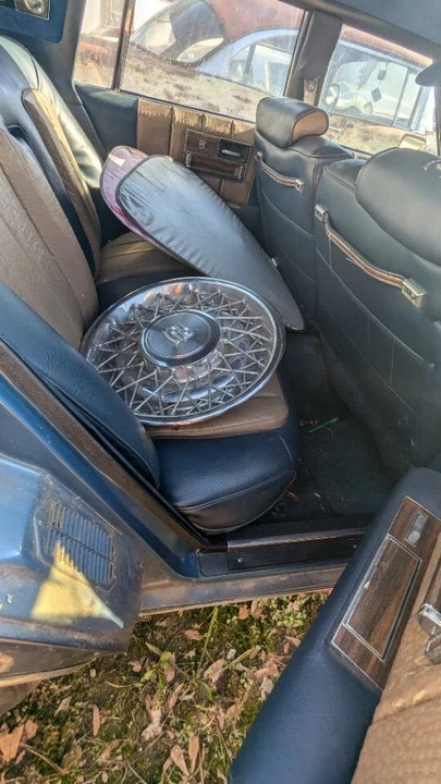 1976 Cadillac Seville - Image 13 of 13