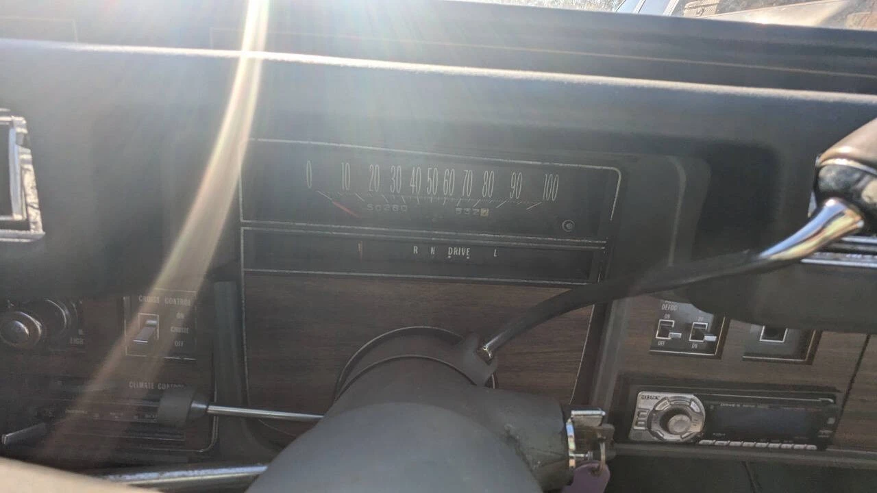 1976 Cadillac Seville - Image 10 of 13