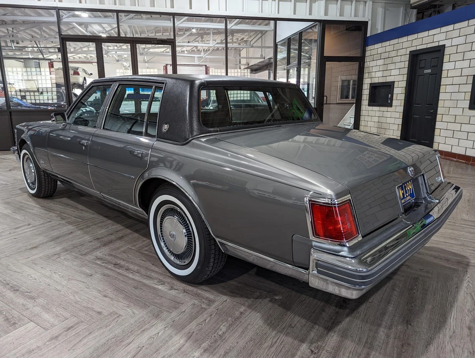 1976 Cadillac Seville - Image 29 of 31