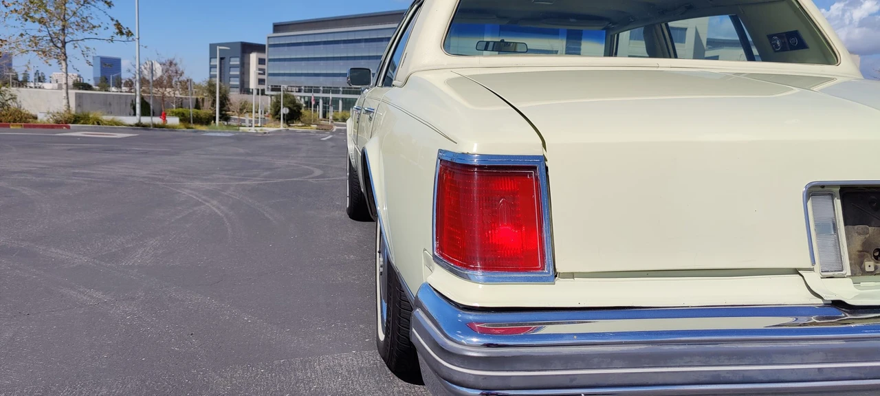 1976 Cadillac Seville - Image 28 of 31