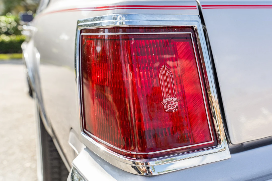1976 Cadillac Seville - Image 23 of 31