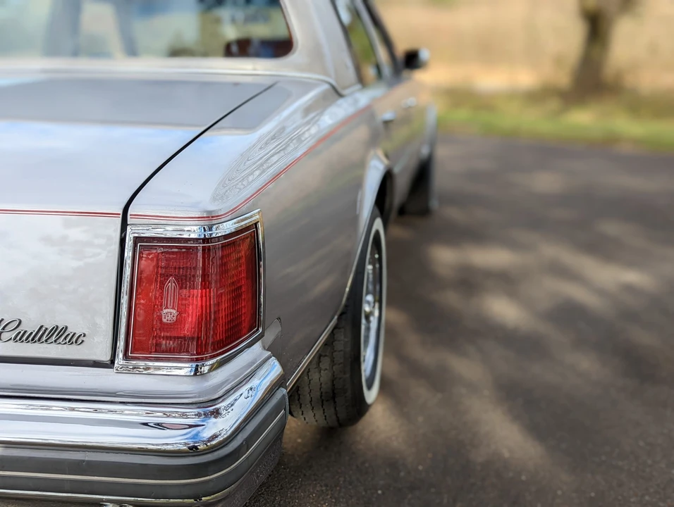 1976 Cadillac Seville - Image 23 of 31