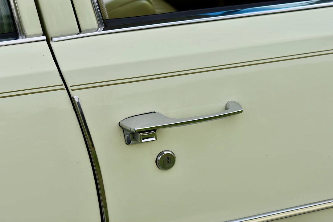 1976 Cadillac Seville - Image 25 of 31
