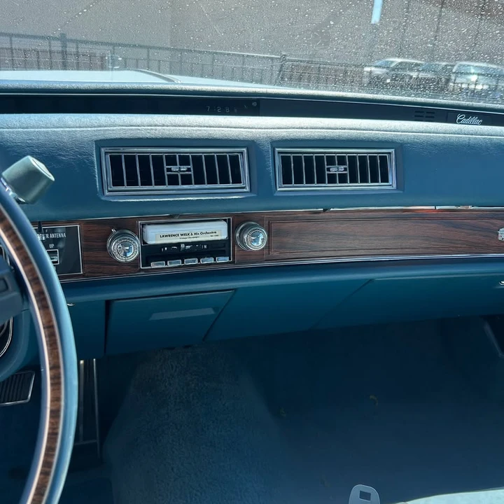 1976 Cadillac DeVille 4th Gen - Image 14 of 17