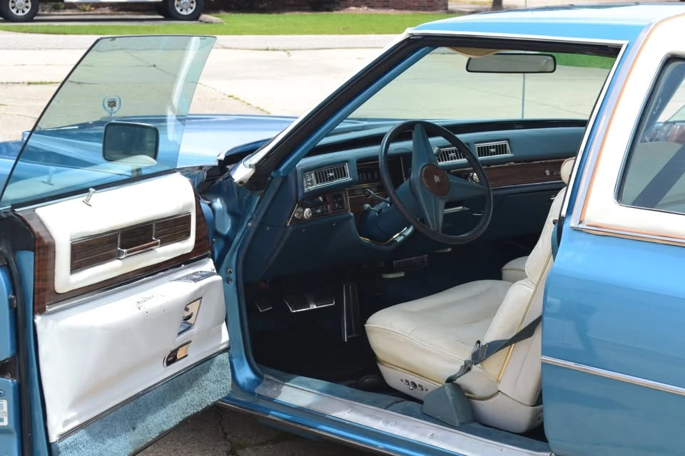 1976 Cadillac DeVille 4th Gen - Image 9 of 20