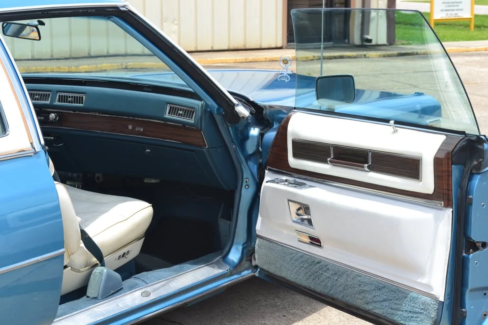 1976 Cadillac DeVille 4th Gen - Image 14 of 20