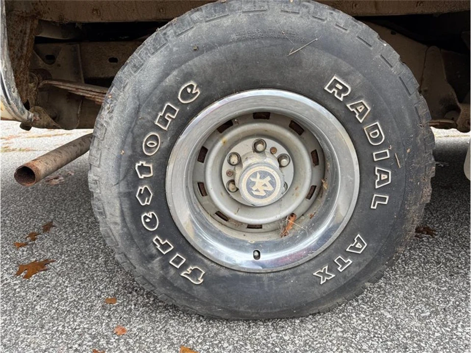 1976 Chevrolet K5 Blazer 2nd Gen - Image 16 of 31