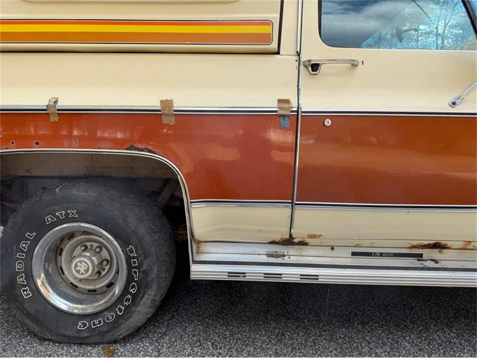 1976 Chevrolet K5 Blazer 2nd Gen - Image 10 of 31