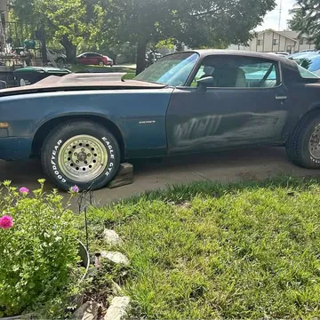 1976 Chevrolet Camaro Coupe 2D
