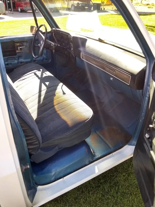 1976 Chevrolet Impala - Image 9 of 10