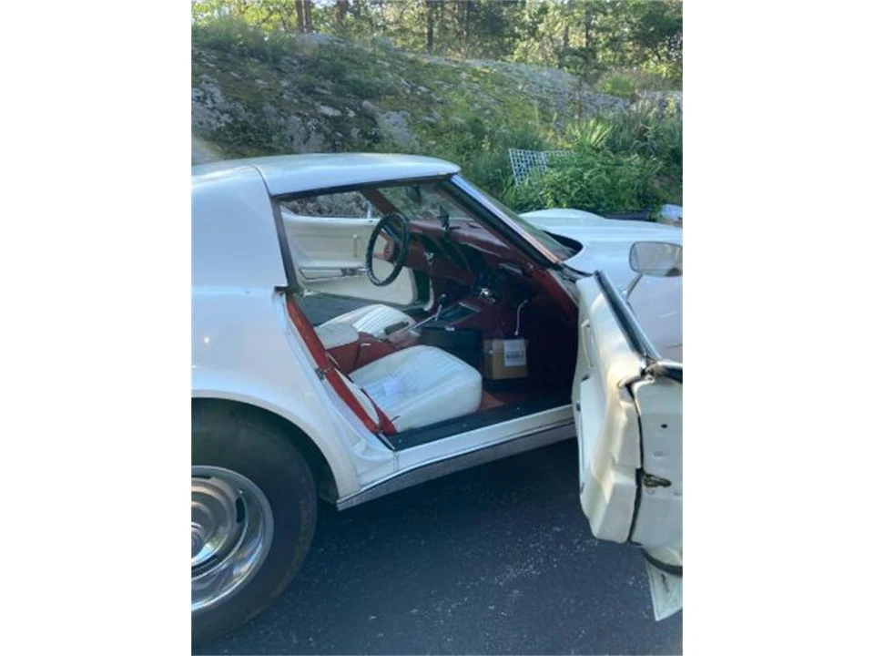 1976 Chevrolet Corvette C3 - Image 6 of 10
