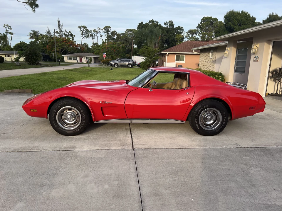 1976 Chevrolet Corvette C3 - Image 10 of 13