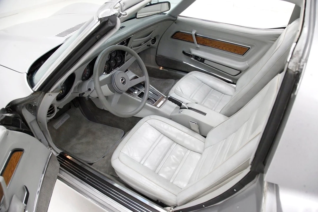 1976 Chevrolet Corvette C3 - Image 25 of 31