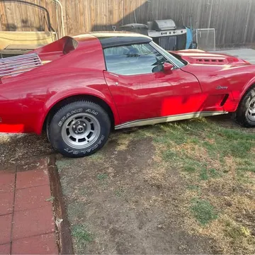1976 Chevrolet Corvette Coupe 2D