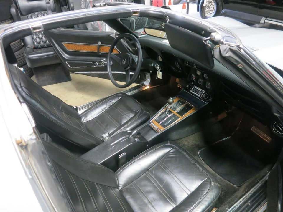 1976 Chevrolet Corvette C3 - Image 15 of 18